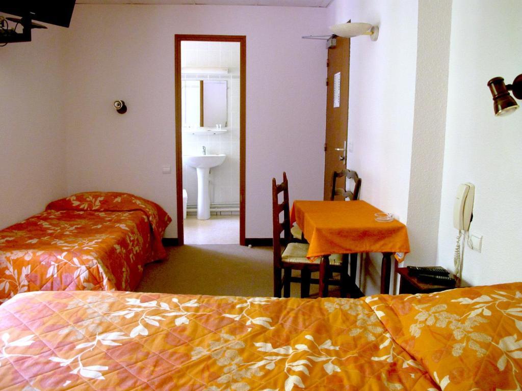 Hotel Restaurant - Acacias Bellevue Veyrier-du-Lac Δωμάτιο φωτογραφία