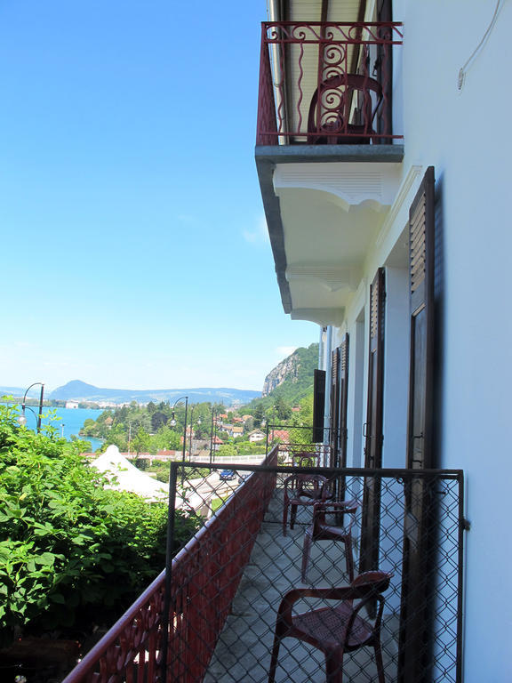 Hotel Restaurant - Acacias Bellevue Veyrier-du-Lac Εξωτερικό φωτογραφία